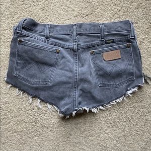 Black Vintage Wrangler Cut Off Shorts 31”